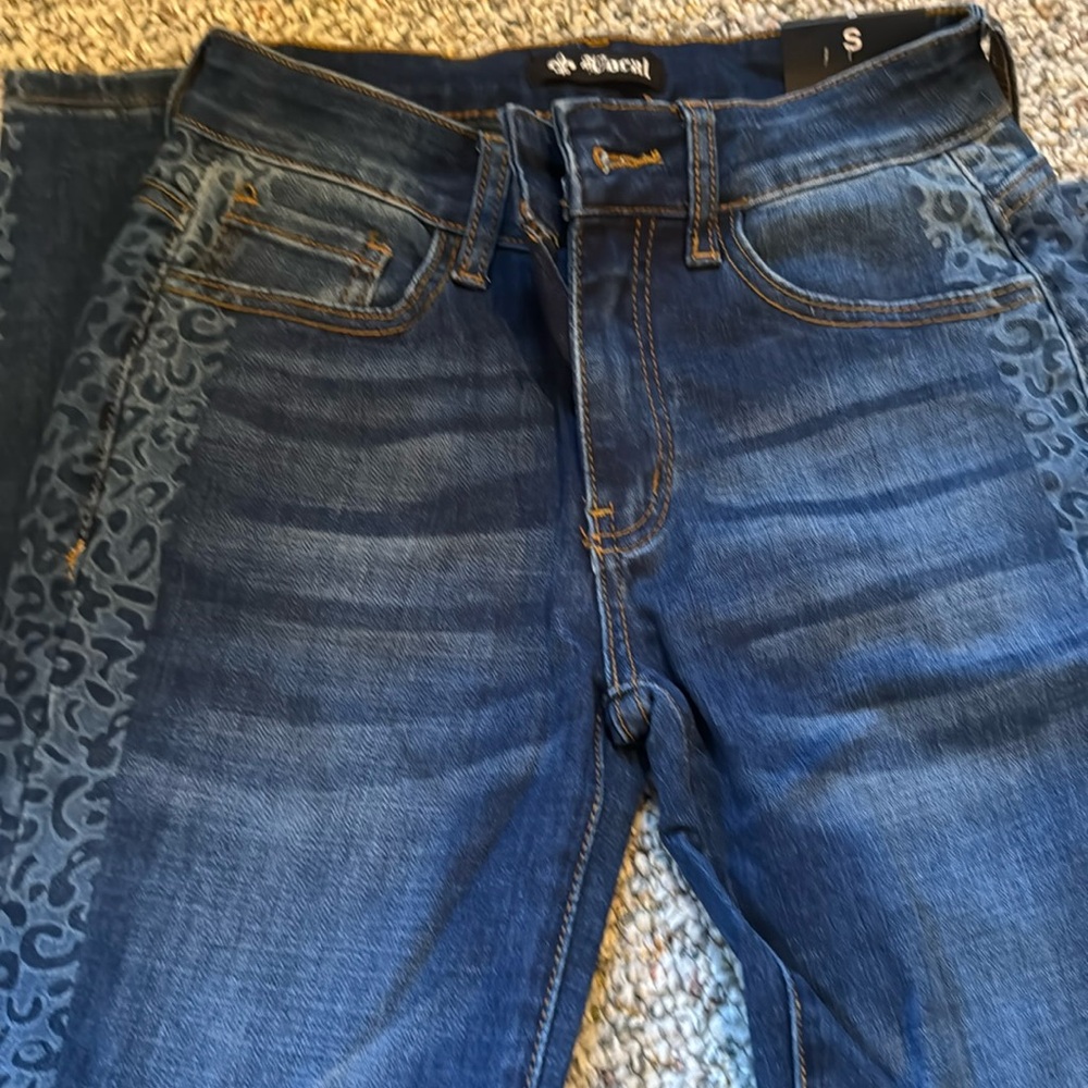 Brand New Easel Jeans
